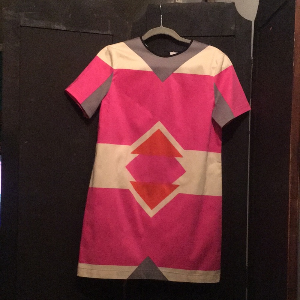 Cute colorful dress!